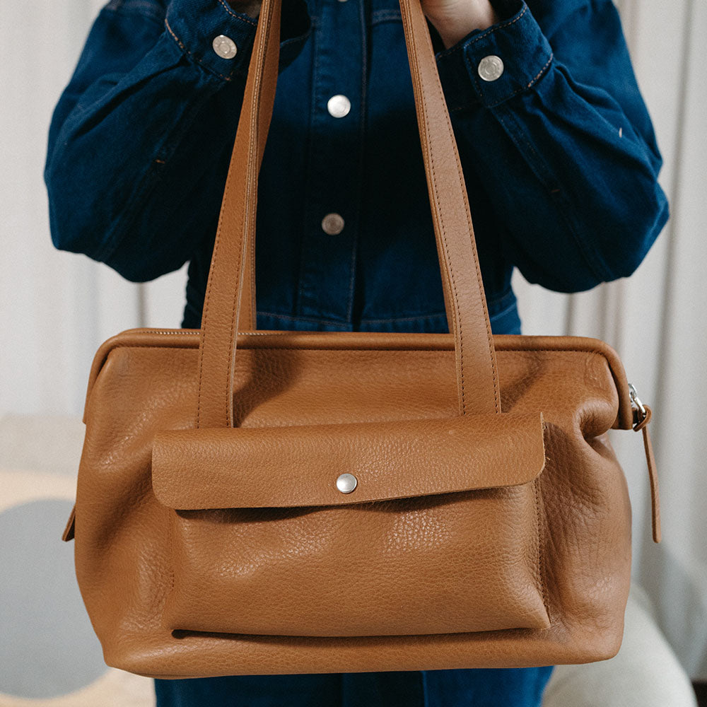 Tasche, Room Service, Cognac used look